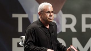 Jorge Javier Vázquez durante la presentación del libro ‘Tierra Firme’ en Madrid. (Foto: Gtres)