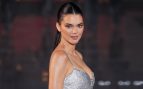 Zara tiene rebajado el vestido que Kendall Jenner tendría en su armario: es de lino y cuesta menos de 30 euros
