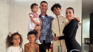 Cristiano Ronaldo ha cumplido 39 rodeado de su familia en su casa de Arabia Saudi / Redes Sociales