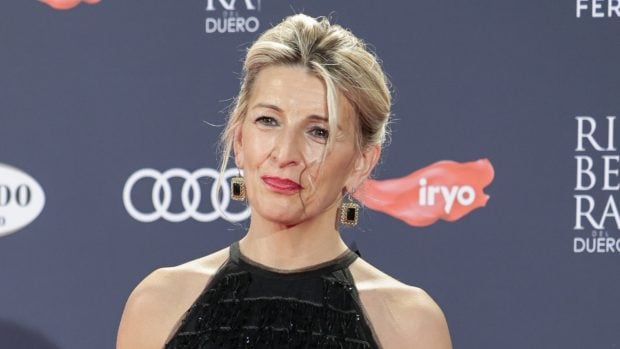 look de yolanda díaz, yolanda díaz peluquería, yolanda díaz rubio