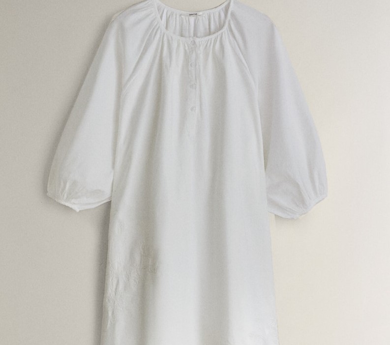Así es el camisón de Zara que podría pasar por vestido de novia
