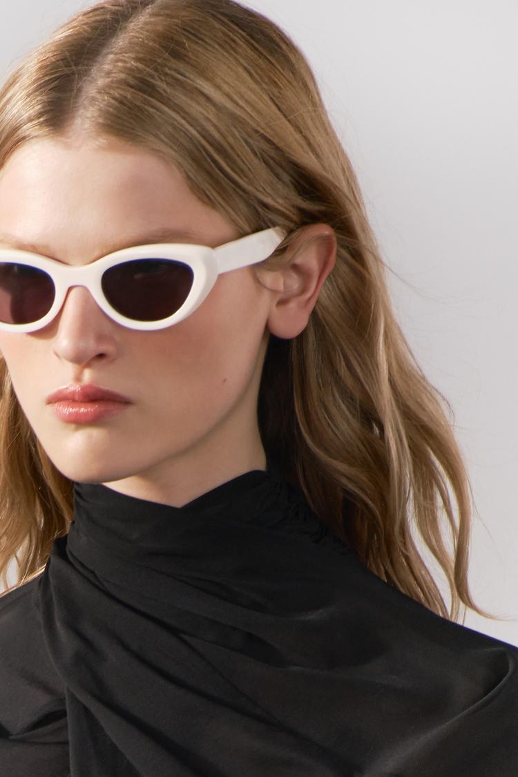 Estas gafas de sol parecen de marca de lujo pero en realidad son de Zara