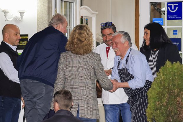 el restaurante de Amancio Ortega y Don Juan Carlos, Juan Carlos en Sanxenxo