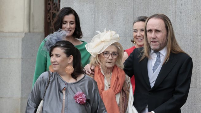 Alfonso, descubrimos al hermano de Almeida que se escaqueó de la foto familiar en la boda del alcalde