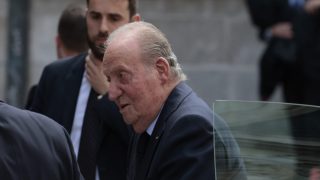 Juan Carlos I, en el funeral de Fernando Gómez-Acebo. / GTRES