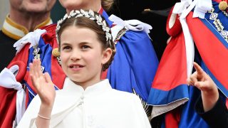 La princesa Carlota de Gales, en la coronación de su abuelo. (Foto: Gtres)