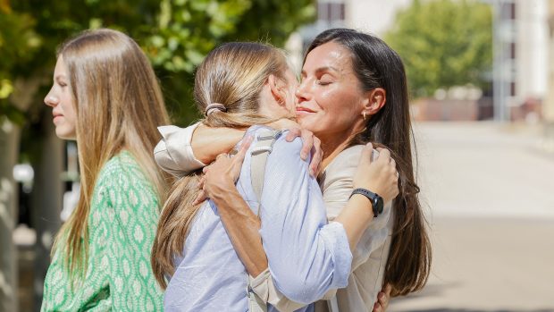 Reina Letizia, madre