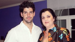 Miguel Ángel Muñoz junto a su madre, Cristina Blanco. (Foto: Redes sociales)