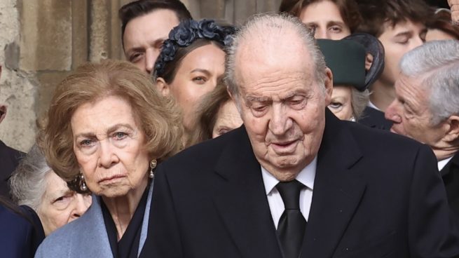 Juan Carlos I, Reina Sofía