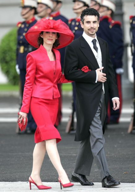 Érika Otiz con su pareja Antonio Vigo el dia de la boda real en madrid en 2004. (Foto: Gtres)