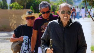 Julián Muñoz, Mayte Zaldívar y Fernando en Málaga. (Foto: Gtres)