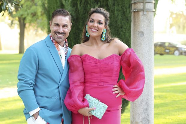 Miguel Ángel Nicolás y Adriana Dorronsoro, en la boda de Antonio Rossi. (Foto: Gtres)