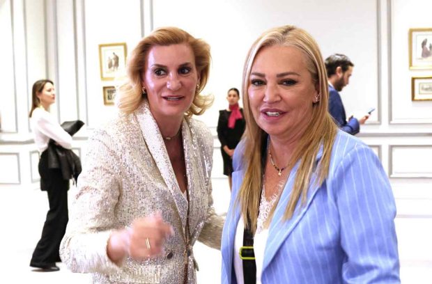 En esta foto se puede apreciar que la frente de María no tiene expresión y está completamente lisa por el bótox. (Foto: Gtres)