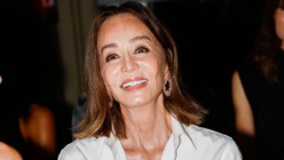 Isabel Preysler en Pasarela Cibeles Mercedes-Benz Fashion Week Madrid. (Foto: Gtres)