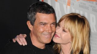 Melanie Griffith y Antonio Banderas en Los Ángeles. (Foto: Gtres)