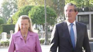 Pedro López-Quesada y Cristina de Borbón en el Teatro Real de Madrid. (Foto: Gtres)