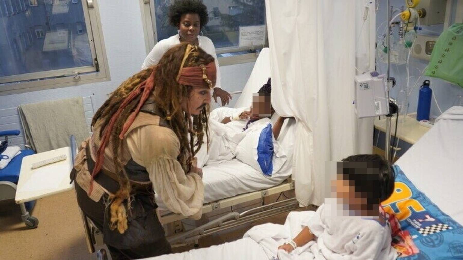 Johnny Depp, Jack Sparrow, Johnny Depp hospital