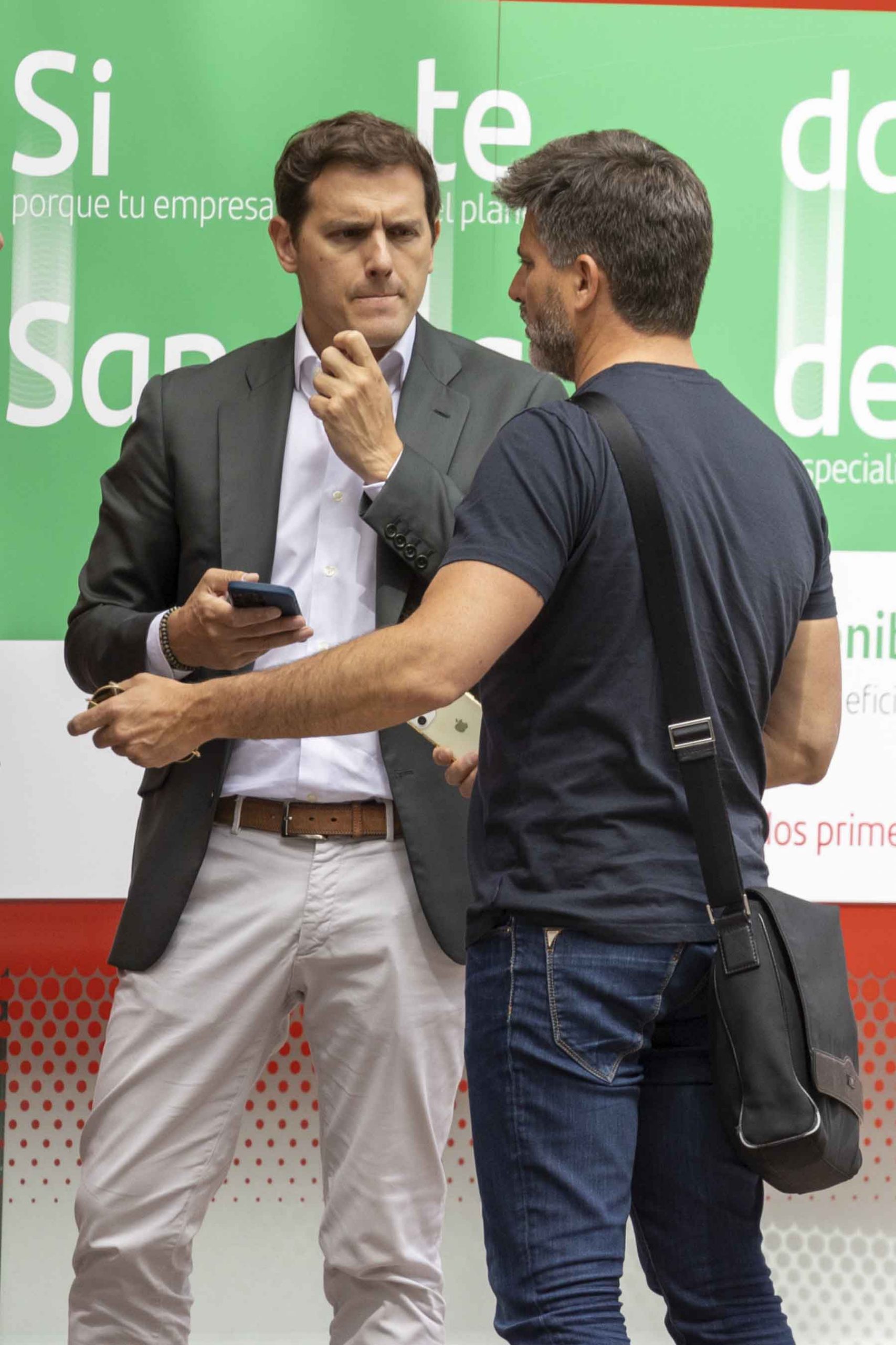 Toño Sanchís y Albert Rivera en abril de 2023. (Foto: GTRES)