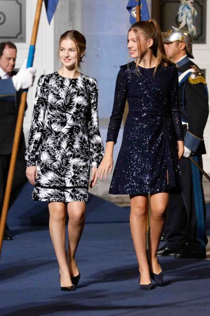 Leonor y Sofía deslumbran en los Premios Princesa de Asturias 2022. (Foto: Gtres)