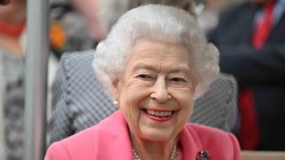 La Reina Isabel en un acto oficial. (Foto: Gtres).