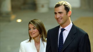 Pedida de mano de don Felipe a Letizia Ortiz.