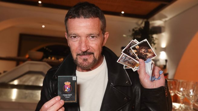 Antonio Banderas, Holycards, cromos Semana Santa