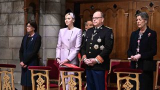 La familia Grimaldi en el Día Nacional. (Foto: Gtres).