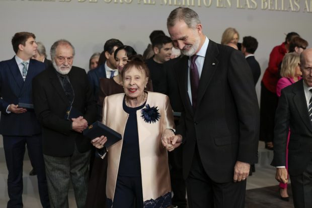 Reyes Felipe y Letizia, Reyes Felipe y Letizia medallas oro, Reyes Felipe y Letizia premios, Reyes Felipe y Letizia gemma cuervo, 