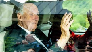 Harald de Noruega en un coche. (Foto: Gtres).