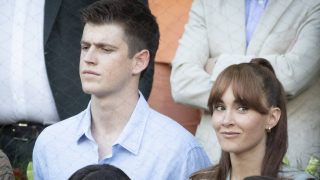 Aitana y Miguel Bernardeau en el Open de Madrid. (Foto: Gtres)