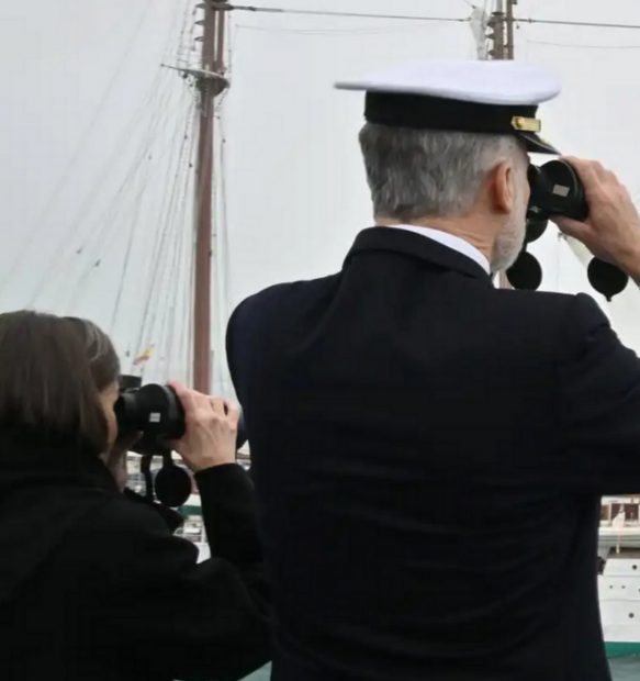 Los Reyes Felipe y Letizia, Los Reyes Felipe y Letizia elcano, Los Reyes Felipe y Letizia cadiz, 