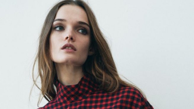 5 blusas de las rebajas de Zara que ya tienen las que saben de moda