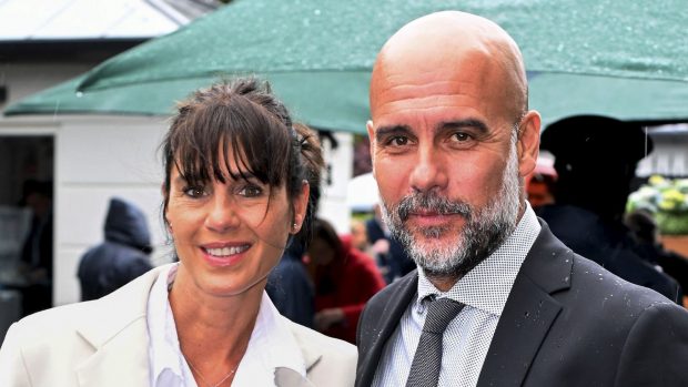 Pep Guardiola junto a su ex mujer, Cristina Sierra. (Foto: Gtres)