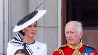 Kate Middleton con el rey Carlos III. (Foto: Gtres).