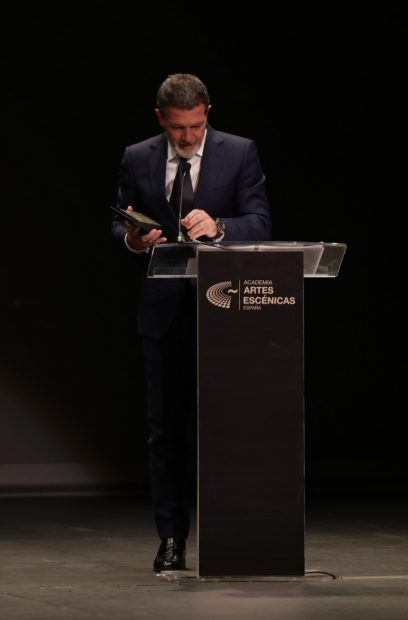 Antonio Banderas en la gala anual de la Academia de las Artes Escénicas en el Teatro Calderón de Valladolid. (Foto: Gtres)