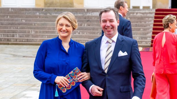 Guillermo de Luxemburgo junto a su mujer, Stéphanie de Lannoy. (Foto: Gtres)