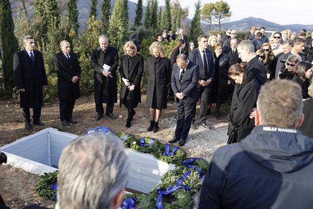 La familia real española en el funeral de Constantino de Grecia. (Foto: Gtres)