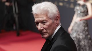 Richard Gere en los premios Goya. (Foto: Gtres)