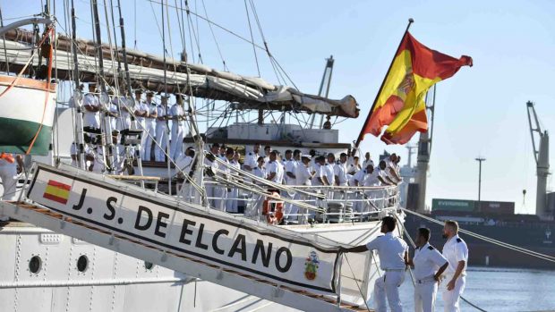 Leonor, Elcano, Uruguay