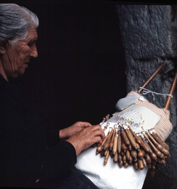 Encaje de bolillos "Palilleira" en Camariñas, La Coruña. (Foto: Gtres)