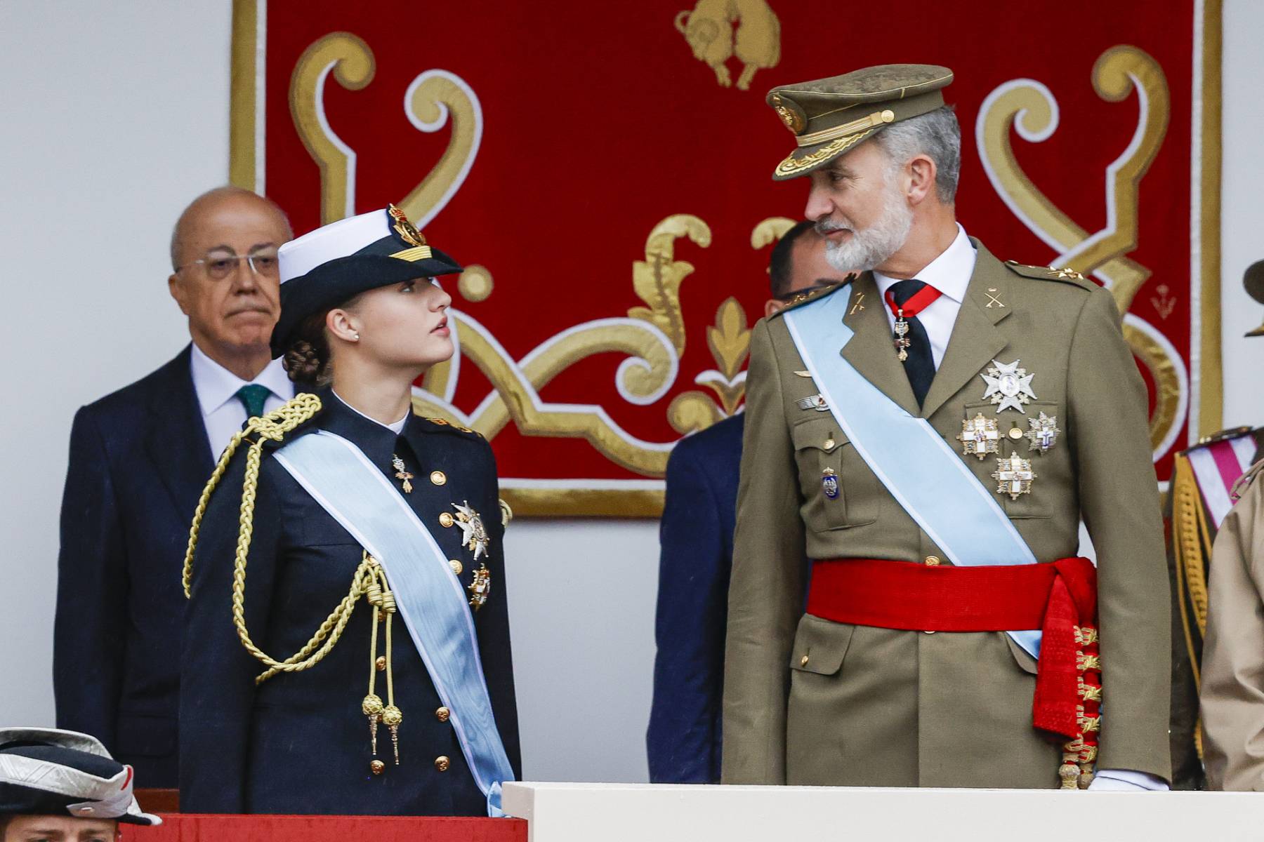 El Rey Felipe VI y la princesa Leonor en un acto oficial. (Foto: Gtres)