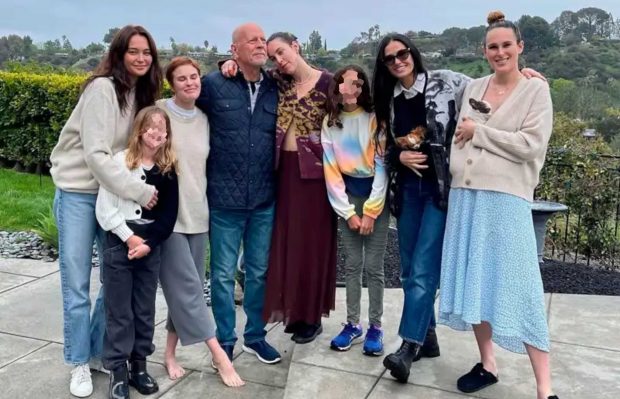 Bruce Willis, Emma Heming, Demi Moore y sus hijas . (Foto:Intagram)