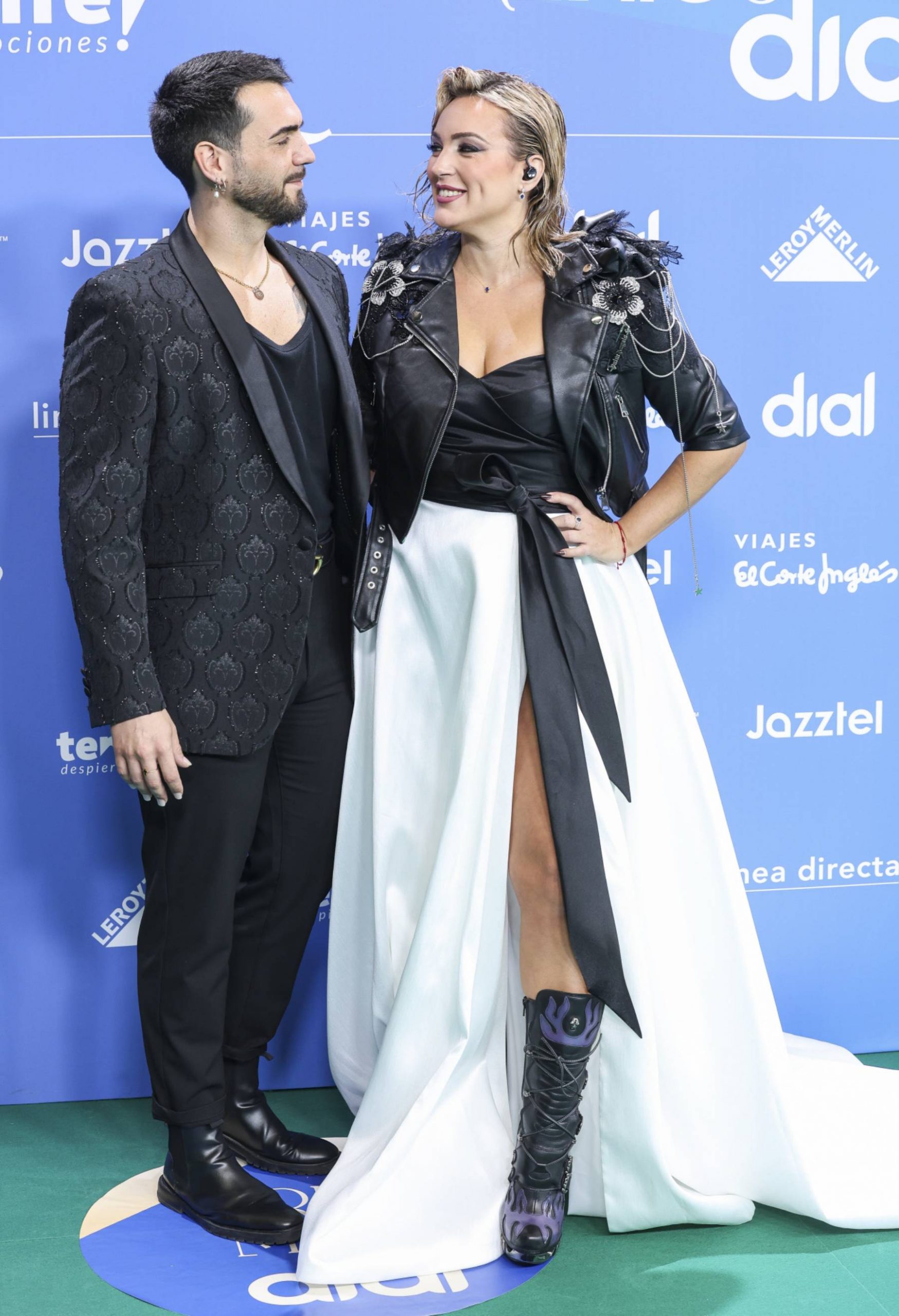 Marta Riesco y su pareja, Alejandro, en los premios Dial. (Foto: Gtres)