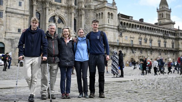 La Familia Real belga, familia real belga camino de santiago