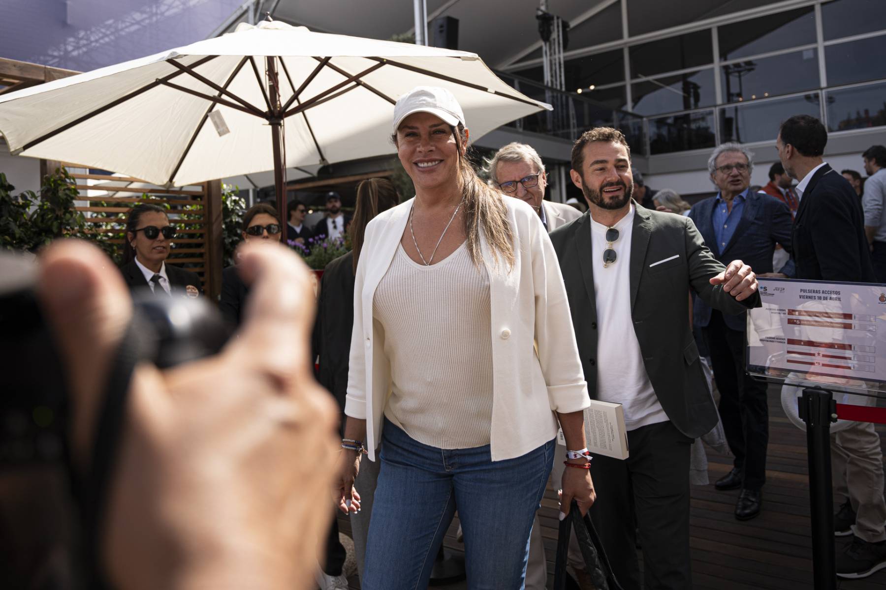 Karla Sofía Gascón en el Torneo Conde de Godó. (Foto: Gtres)