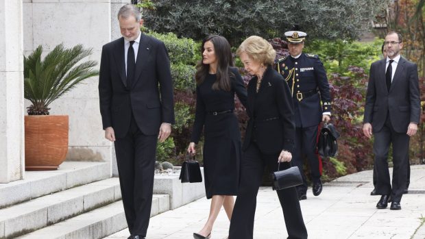 Doña Sofía, Felipe VI, la reina Letizia, Papa Francisco