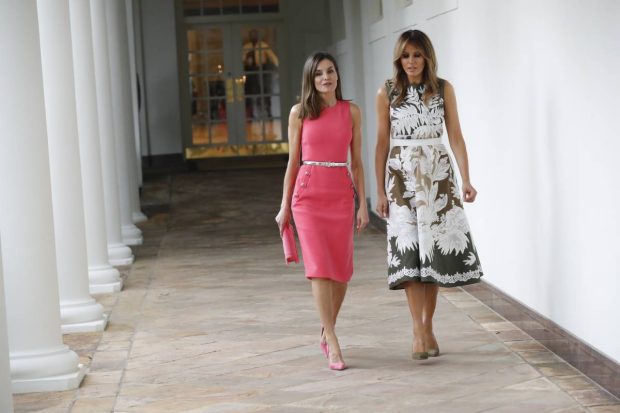 El presidente Donald Trump y su esposa, Melania, recibieron ayer a los Reyes de España en la Casa Blanca. (Foto: Gtres)