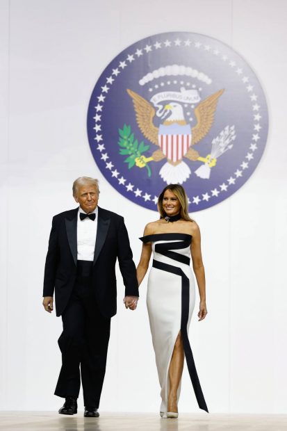 Melania Trump vuelve a elegir a Hervé Pierre para el vestido del baile inaugural de 2025. (Foto: Gtres)