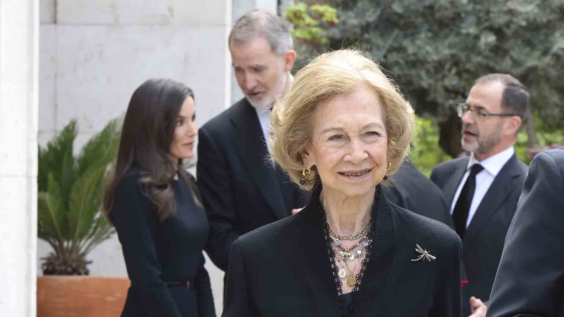Los detalles de la sorprendente ausencia de la Reina Sofía en el funeral del Papa Francisco