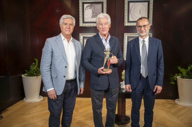 Richard Gere recibe el Premio de Honor de los Premios Sant Jordi. (FOTO: GTRES)
